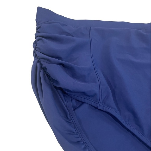 Catherine’s NWOT ruched swim bottoms. A beautiful shade of blue. Size 2X - Picture 3 of 5